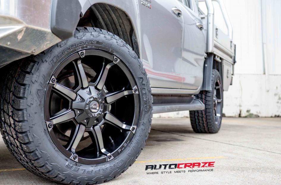 TOYOTA HILUX N80 4WD COUPLER BLACK MACHINED WITH DARK TINT