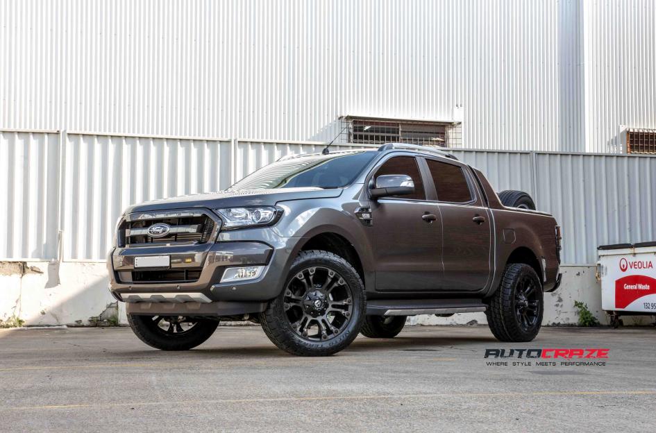 FORD-RANGER-VAPOR-BLACK-MACHINED-WITH-DARK-TINT