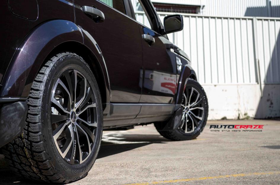 LAND-ROVER-DISCOVERY-ULTIMATE-MATTE-BLACK-OR-POLISH-ACCENTS