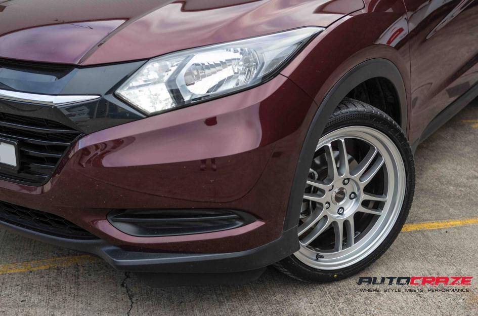 HONDA-HRV-PEAK-HYPER-SILVER