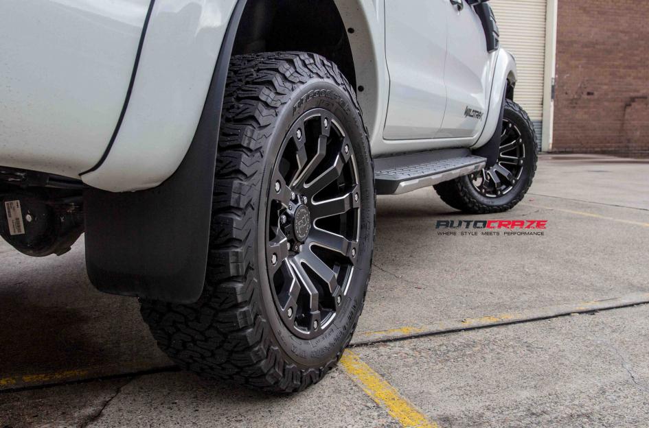 FORD RANGER SELKIRK GLOSS BLACK MILLED