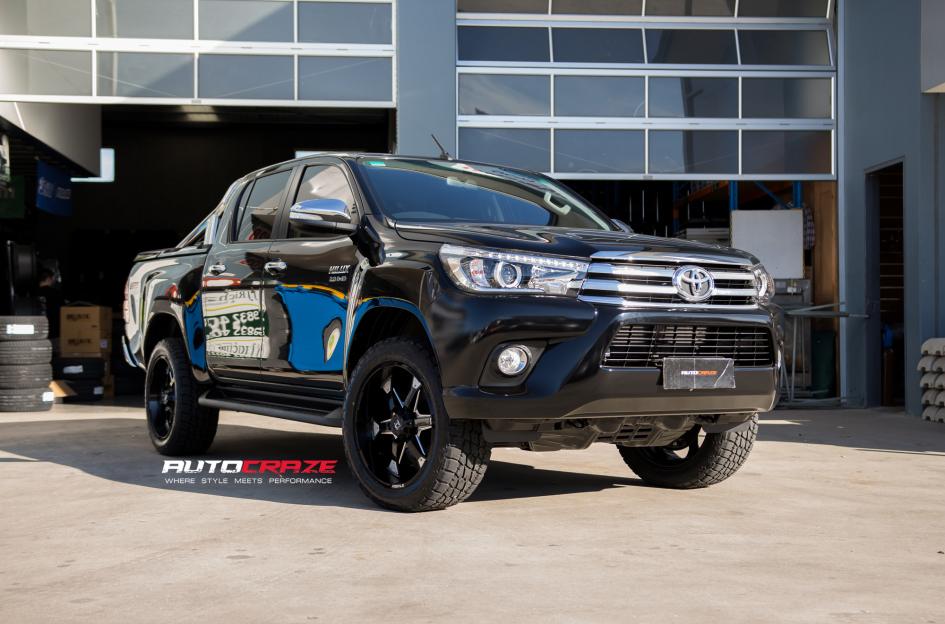 TOYOTA HILUX N80 4WD KNUCKLES GLOSS BLACK