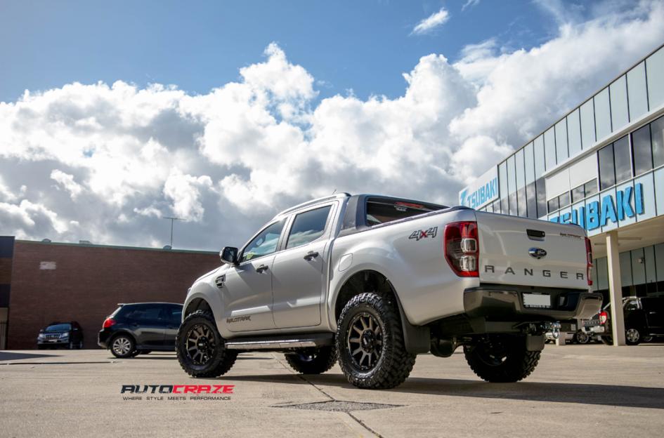 FORD RANGER GD05 BRONZE DARK TINT WITH MATTE BLACK 3