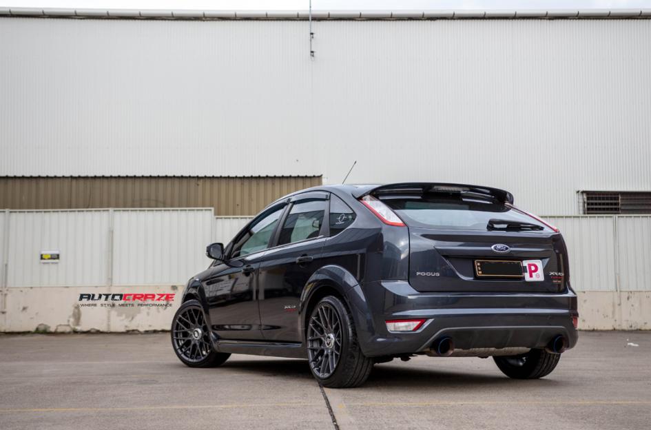 FORD FOCUS  5 STUD  RSE MATTE GUN METAL