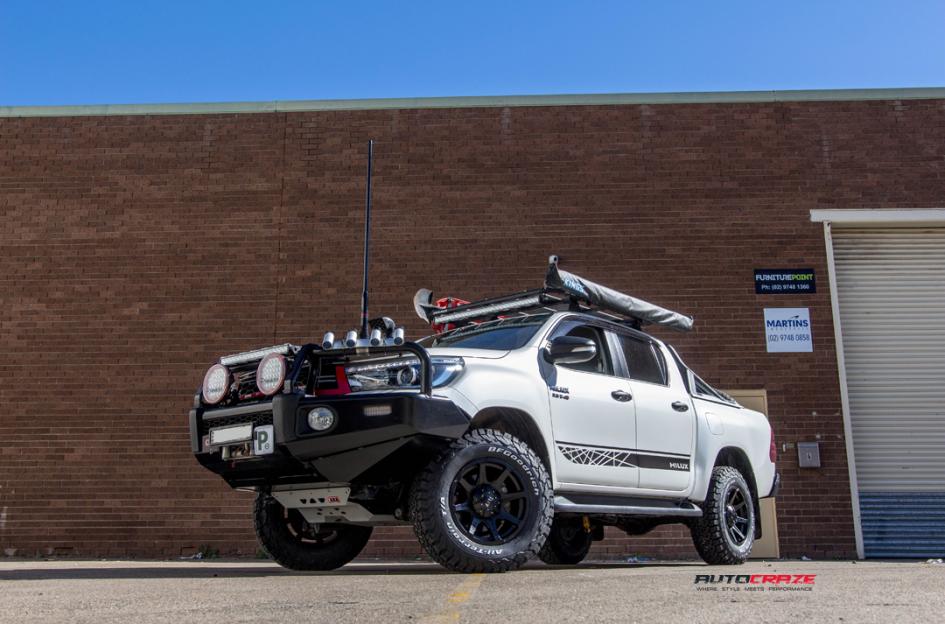 TOYOTA HILUX N80 4WD T05 SATIN BLACK