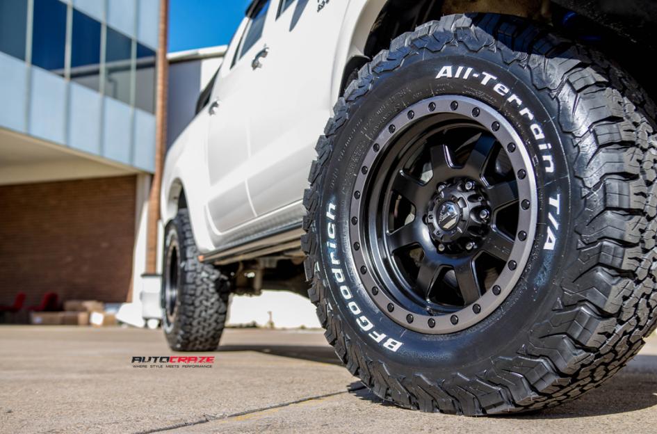 TOYOTA HILUX N70 4WD TROPHY MATTE BLACK WITH ANTHRACITE RING 22
