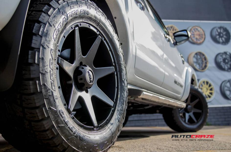 FORD-RANGER-TEMPEST-205-SATIN-BLACK