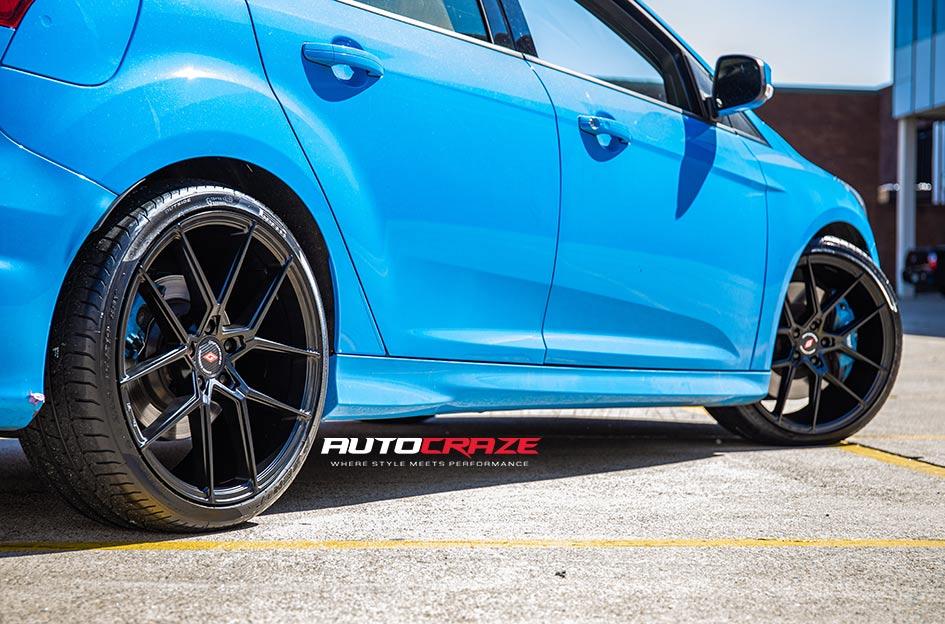 FORD FOCUS  5 STUD  IFG 39 BLACK