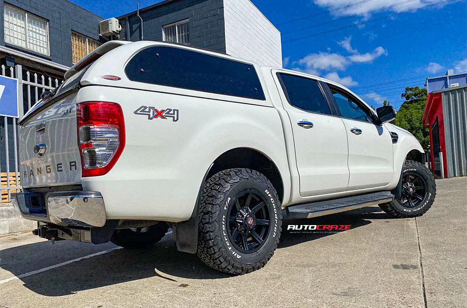 FORD RANGER RAZORBACK FLAT BLACK