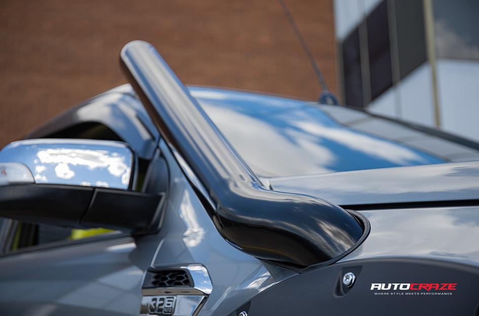 FORD-RANGER-TROPHY-MATTE-BLACK-WITH-ANTHRACITE-RING