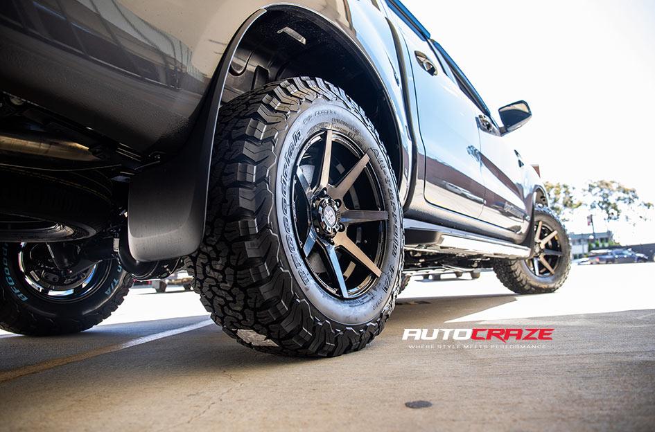 FORD RANGER AVALANCHE MATTE BLACK GREY FACE