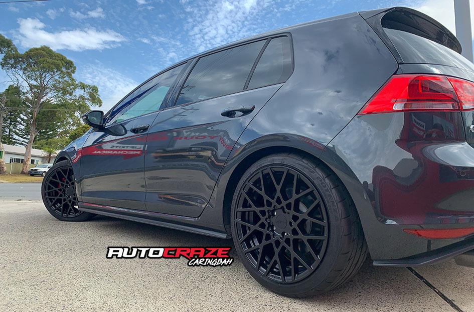 VOLKSWAGEN GOLF BLQ MATTE BLACK