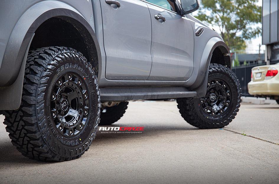 FORD RANGER RAPTOR CINCO GLOSS BLACK W STAINLESS BOLTS