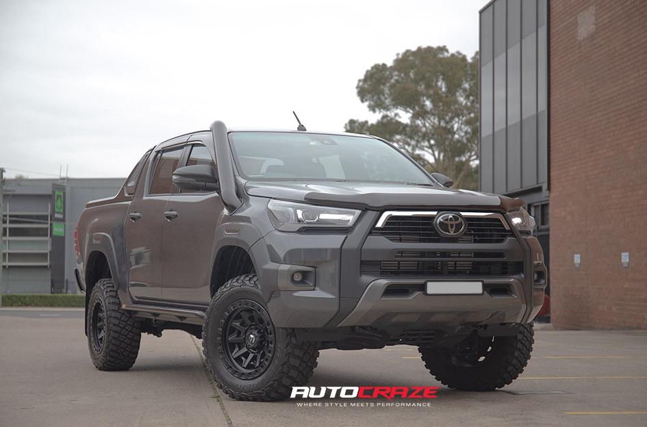 TOYOTA HILUX N80 4WD COVERT MATTE BLACK