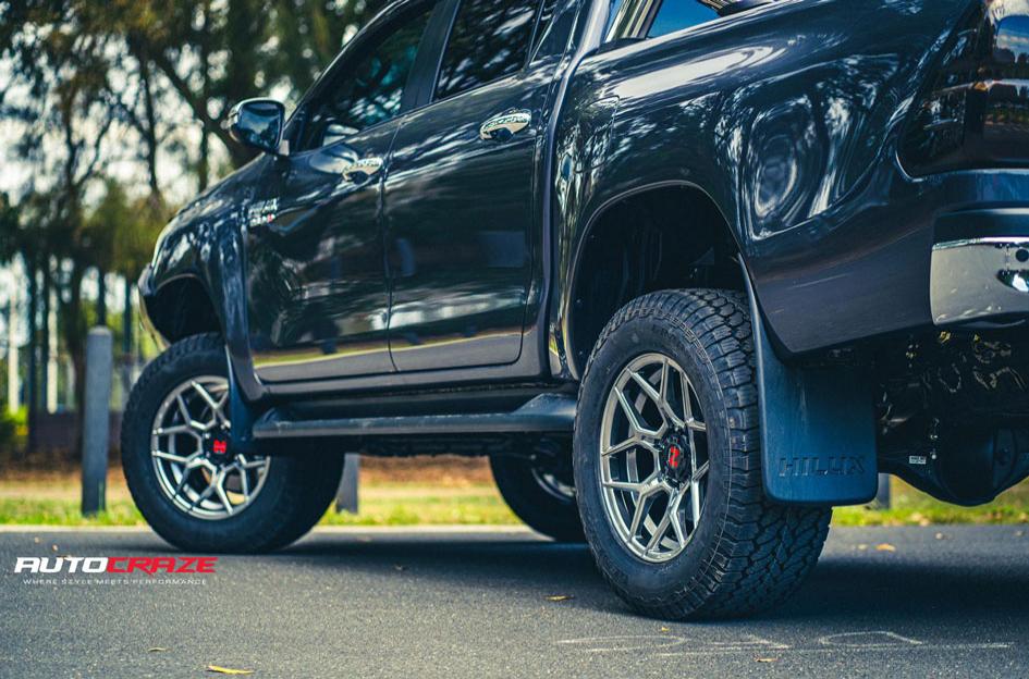TOYOTA HILUX 4WD SABBATH HYPERBLACK