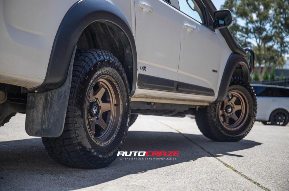 HOLDEN COLORADO SHOK BRONZE