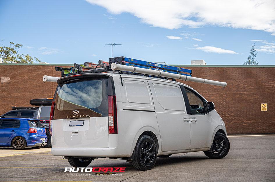HYUNDAI STARIA REBEL SATIN BLACK PIPED
