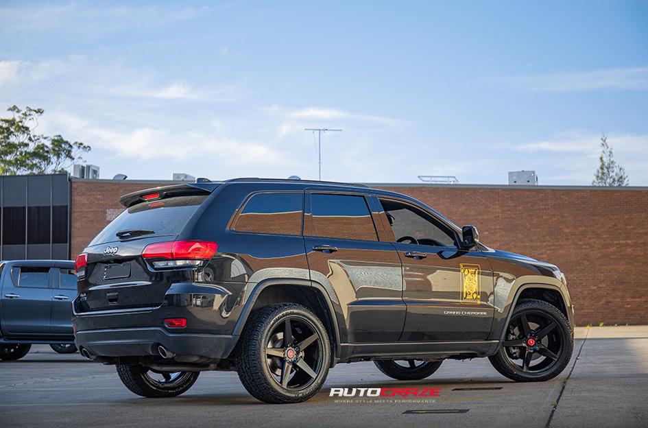 JEEP-GRAND-CHEROKEE-IFG-8-FLAT-BLACK