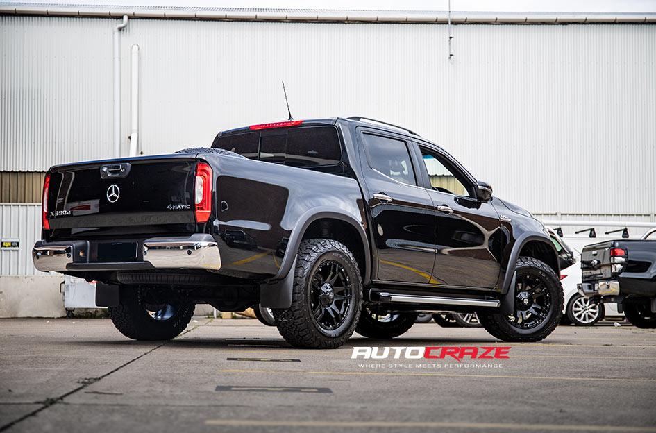MERCEDES X CLASS CLIFF MATTE BLACK 