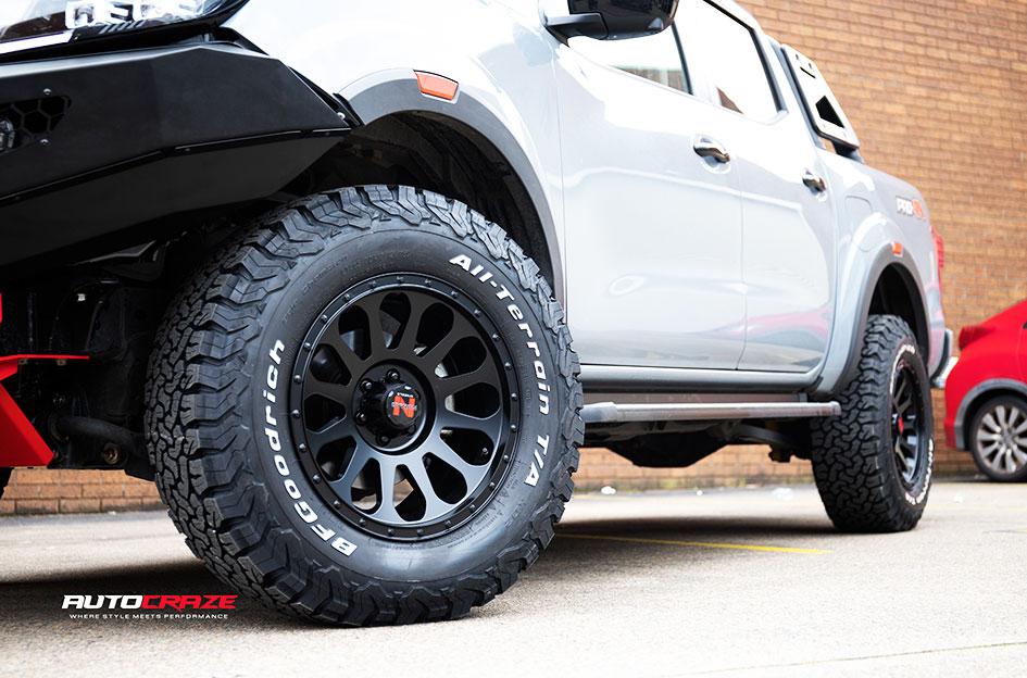 NISSAN NAVARA VICTIM MATTE BLACK