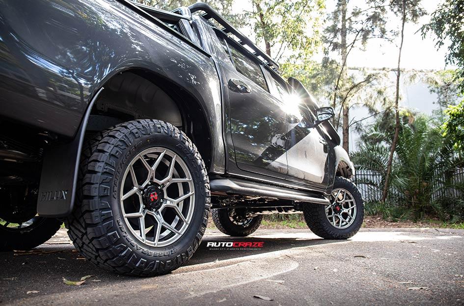 TOYOTA HILUX 4WD SABBATH HYPERBLACK