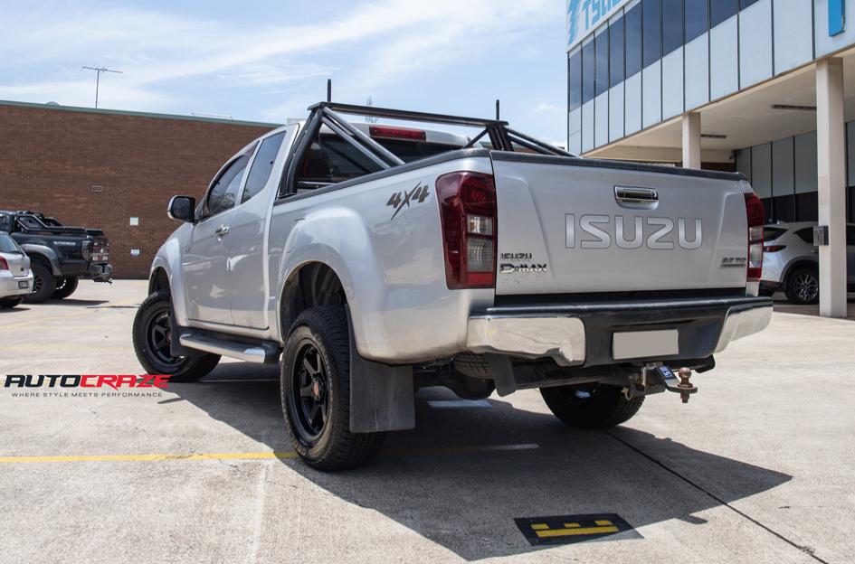 ISUZU DMAX PROSECUTOR MATTE BLACK
