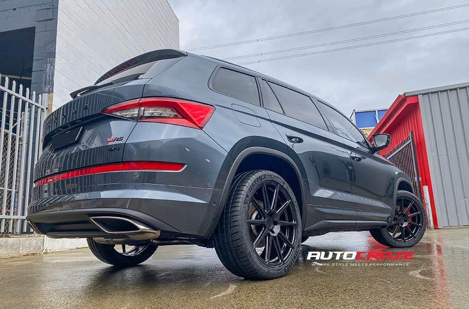 SKODA KODIAQ SF04 MATTE BLACK