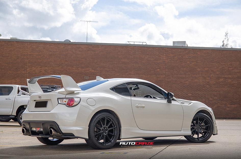 TOYOTA 86 ESSEN SATIN BLACK
