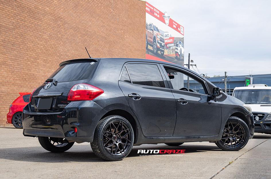 TOYOTA COROLLA PODIUM BLACK DARK TINT FACE