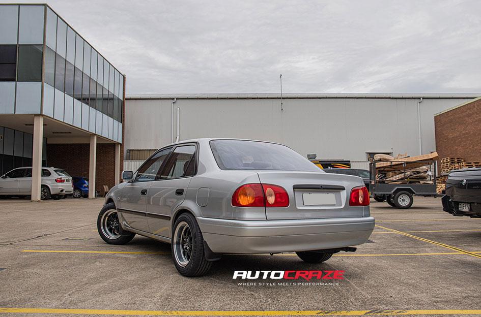 TOYOTA COROLLA TUNING BLACK POLISH LIP