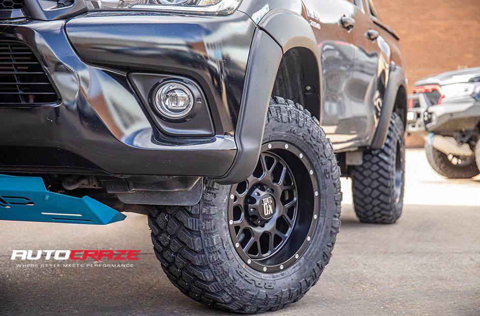 TOYOTA HILUX N80 4WD SNARE SATIN BLACK