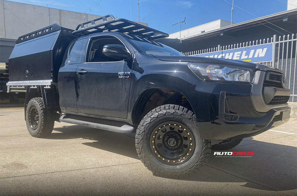 TOYOTA HILUX N80 4WD D LOCKER BLACK