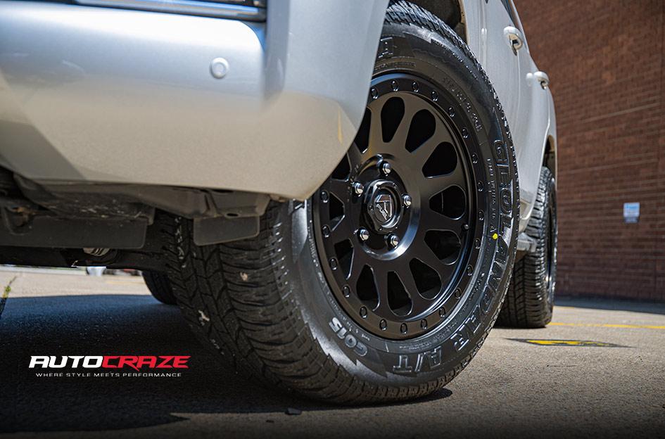TOYOTA LANDCRUISER VECTOR MATTE BLACK