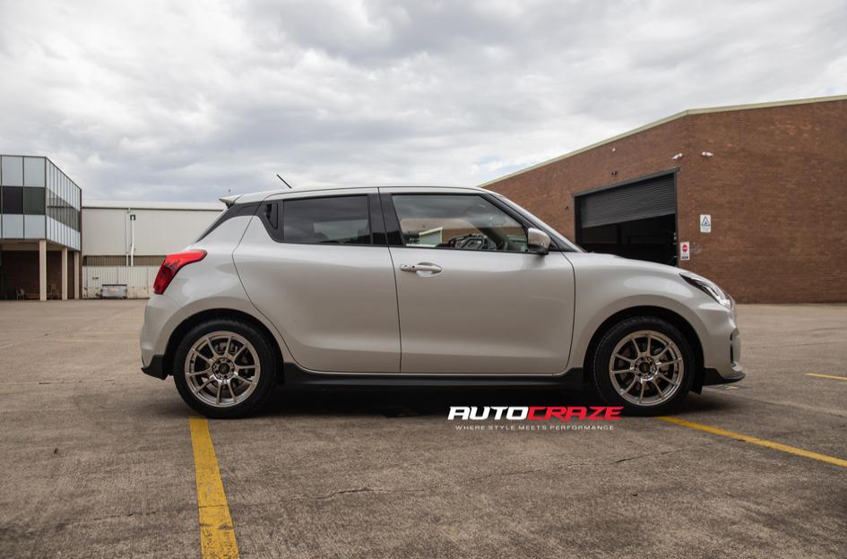SUZUKI SWIFT CHALLENGE GUN METALLIC MATTE