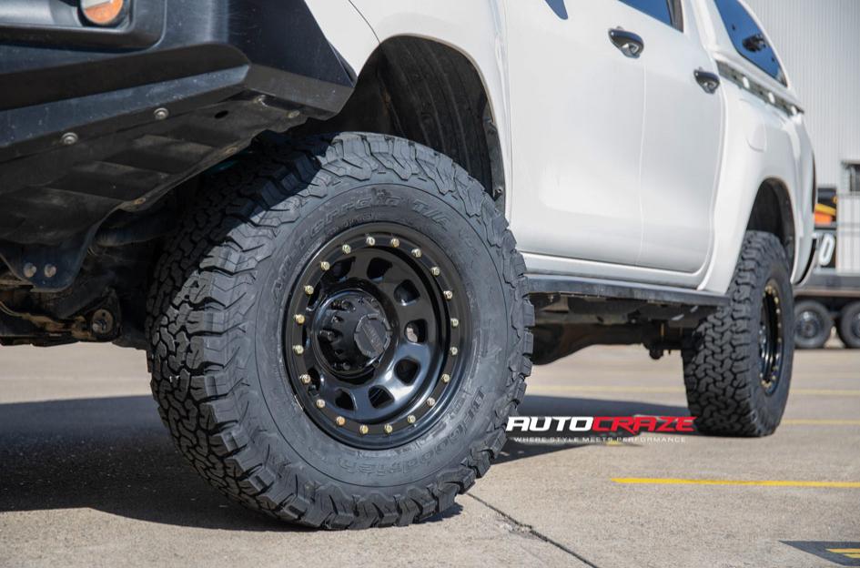 TOYOTA HILUX N80 4WD D LOCKER BLACK