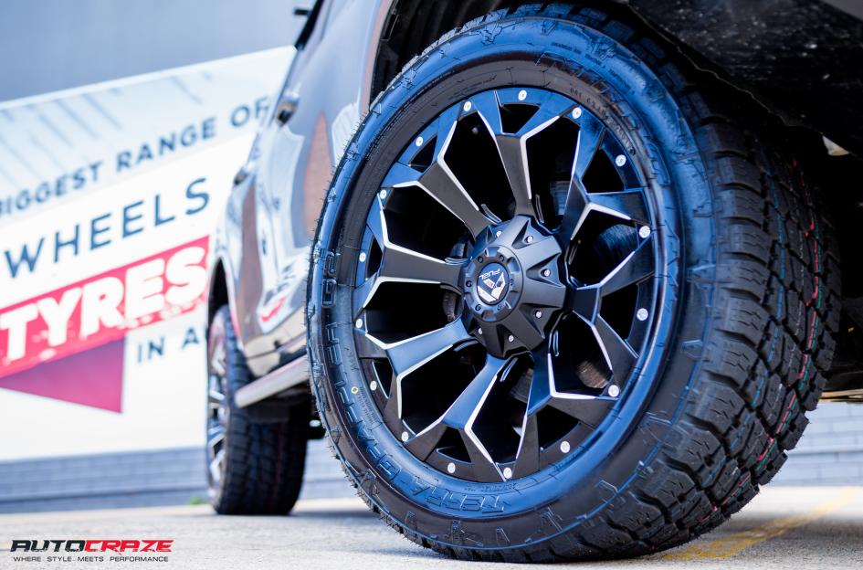 TOYOTA-PRADO-ASSAULT-GLOSS-BLACK-MILLED-ACCENTS