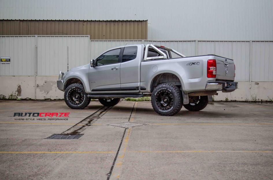 HOLDEN COLORADO RG1 SATIN BLACK
