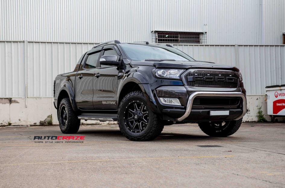FORD RANGER MAVERICK GLOSS BLACK MILLED ACCENTS 5