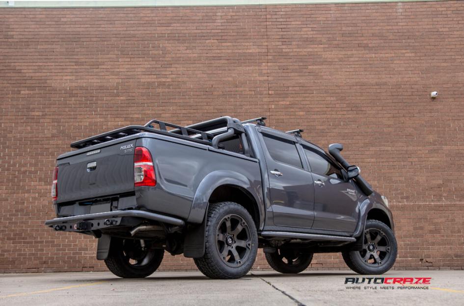 TOYOTA HILUX N70 4WD BEAST BLACK MACHINED WITH DARK TINT