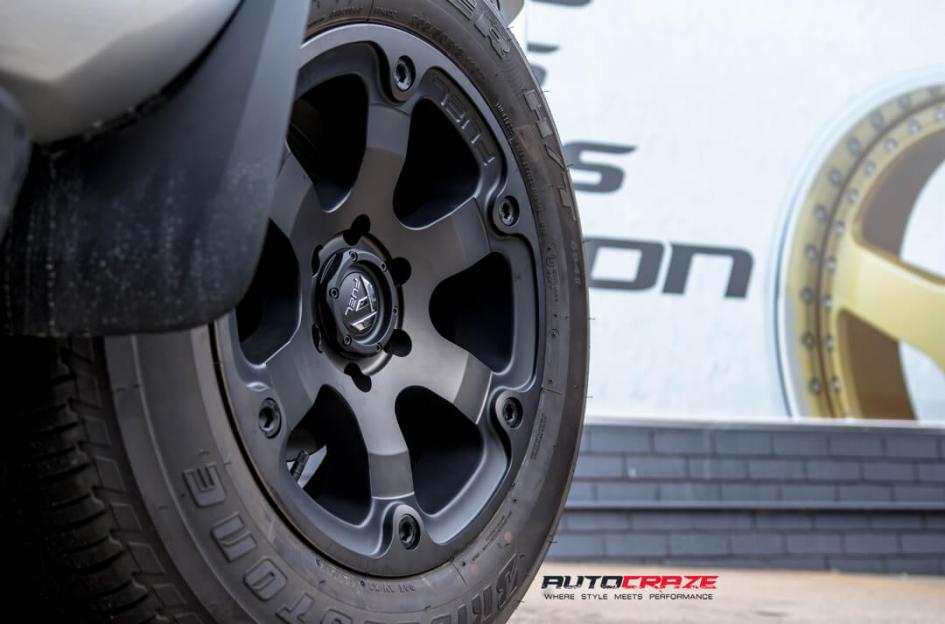 FORD RANGER BEAST BLACK MACHINED WITH DARK TINT