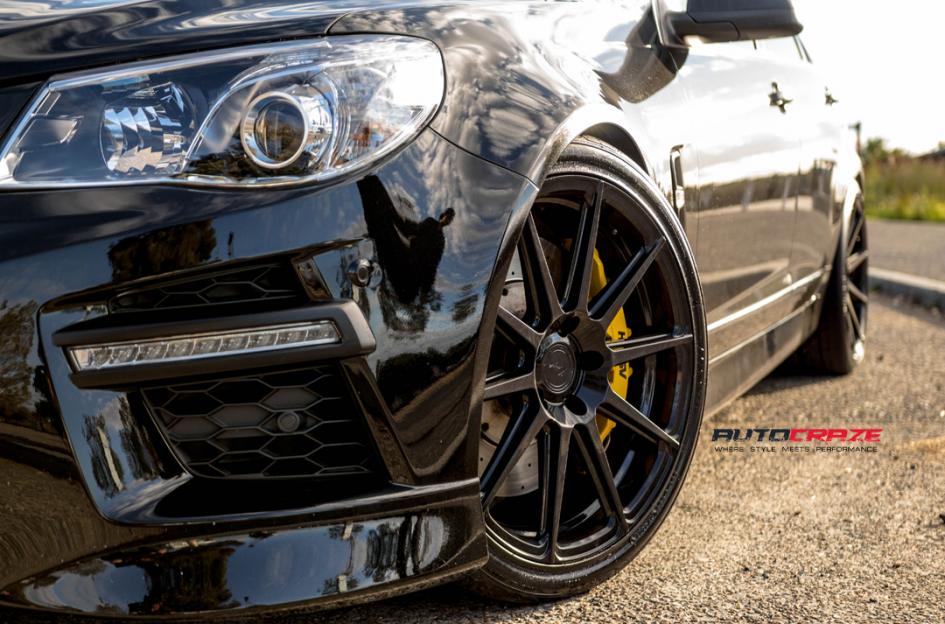 HOLDEN-COMMODORE-SF04-MATTE-BLACK-3