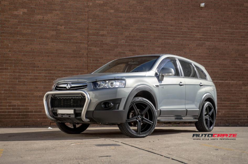 HOLDEN CAPTIVA ASSAULT SATIN BLACK