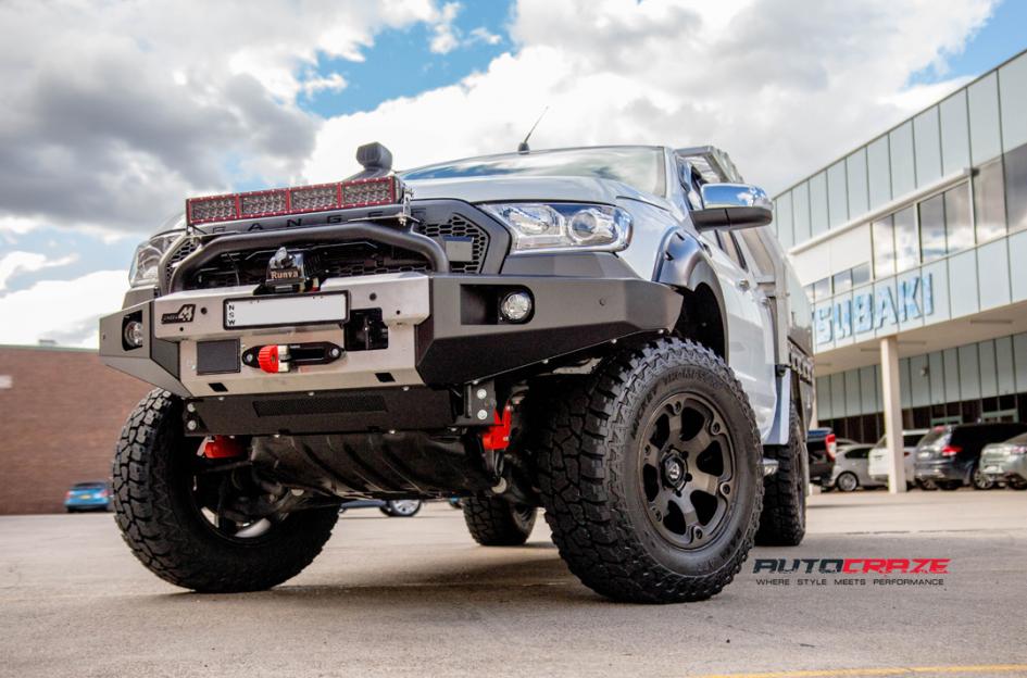 FORD RANGER BEAST BLACK MACHINED WITH DARK TINT