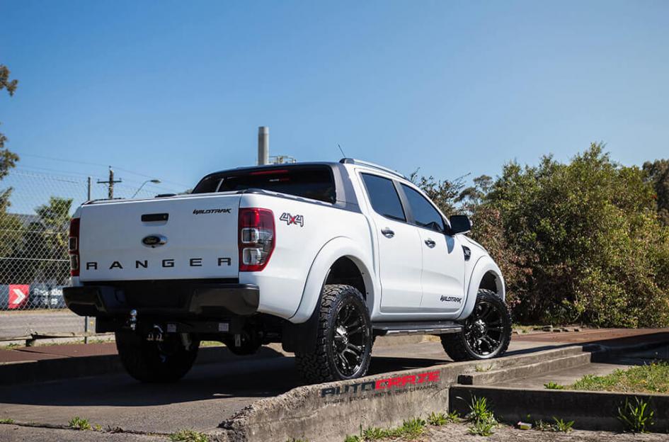 FORD-RANGER-VAPOR-MATTE-BLACK