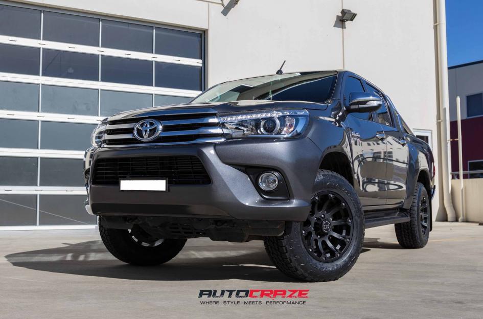 TOYOTA HILUX N80 4WD SIDEWINDER MATTE BLACK