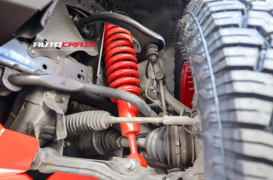 TOYOTA HILUX N70 4WD COVERT CANDY RED BLACK LIP