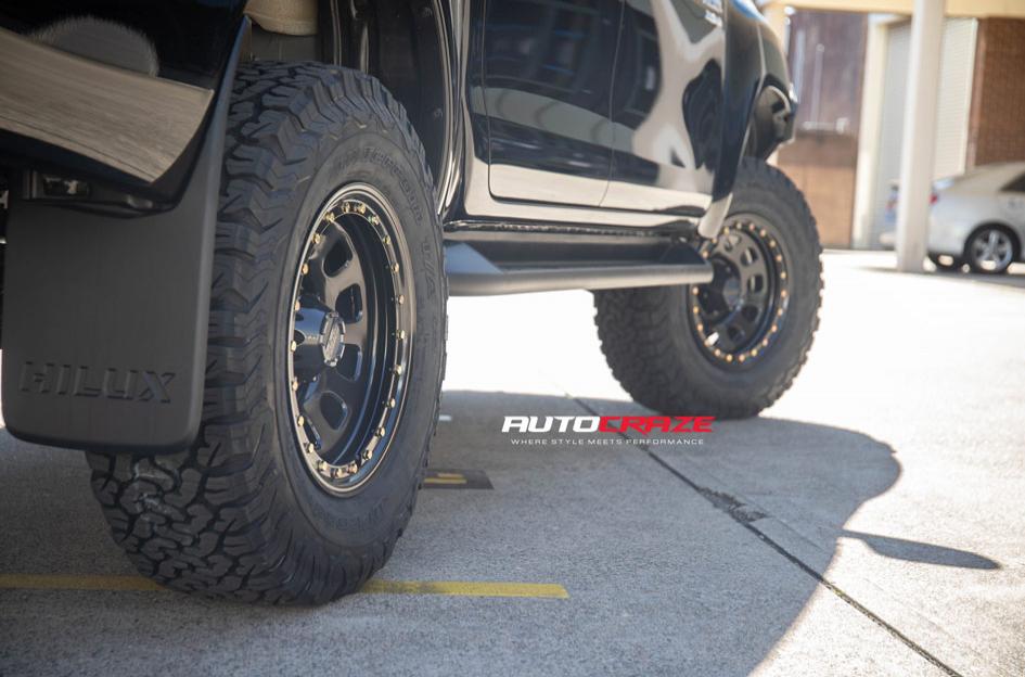 TOYOTA HILUX N80 4WD D LOCKER BLACK