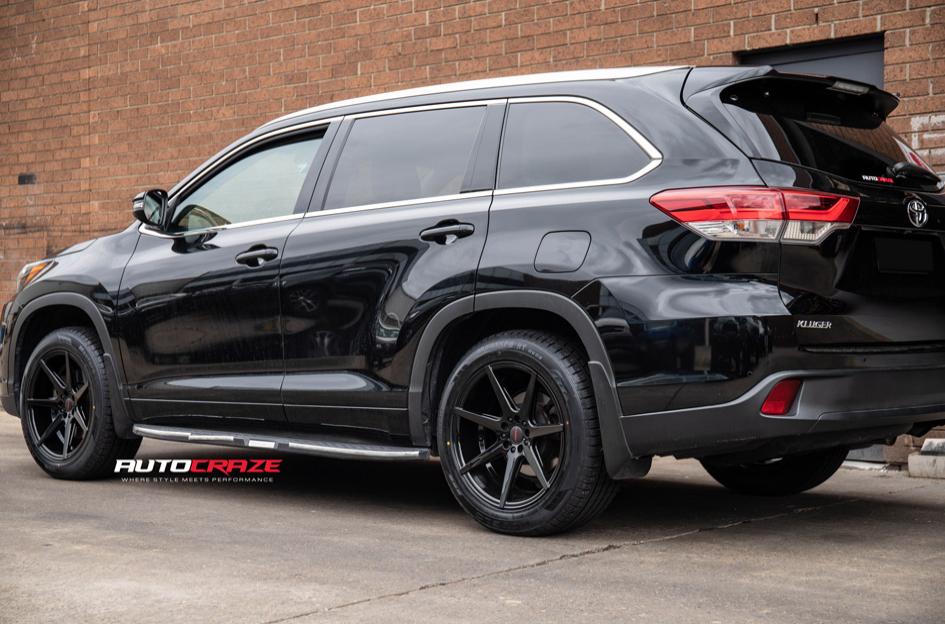 TOYOTA-KLUGER-ZR4-GLOSS-BLACK