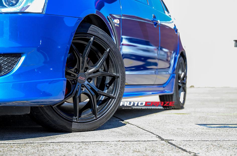 MITSUBISHI LANCER VENOM MATTE BLACK