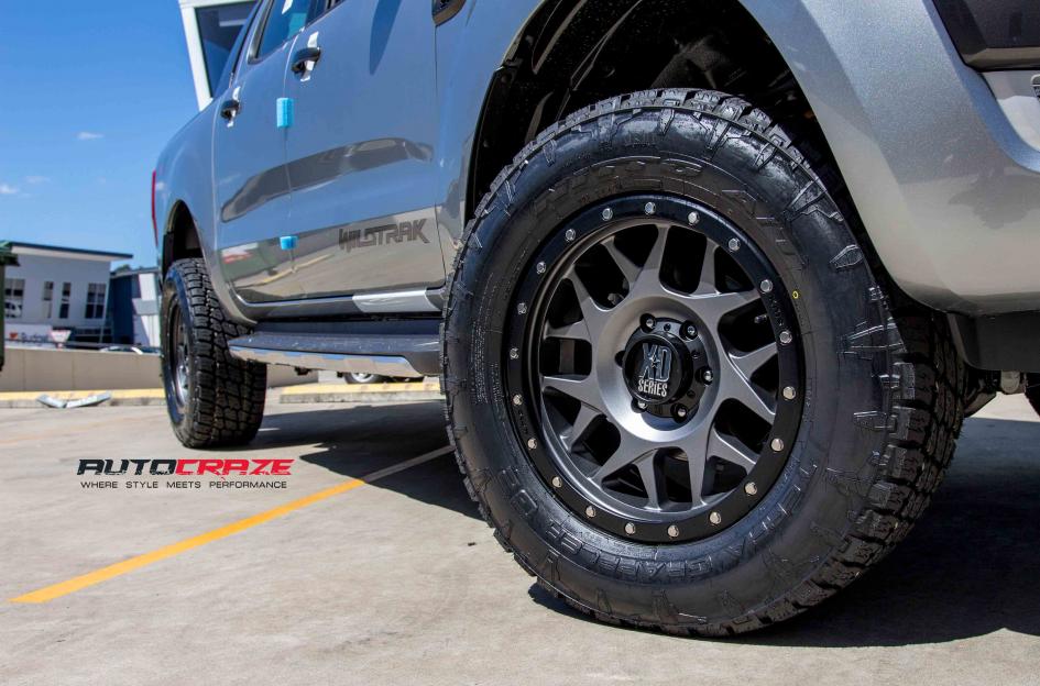 FORD RANGER BULLY XD MATTE GREY BLACK RING